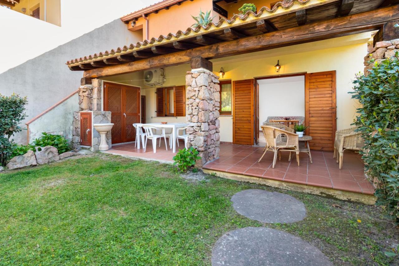 Holiday House Li Piri Сан-Теодоро Экстерьер фото