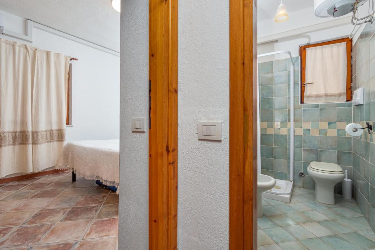 Holiday House Li Piri Сан-Теодоро Экстерьер фото