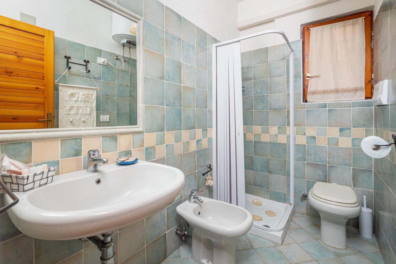 Holiday House Li Piri Сан-Теодоро Экстерьер фото