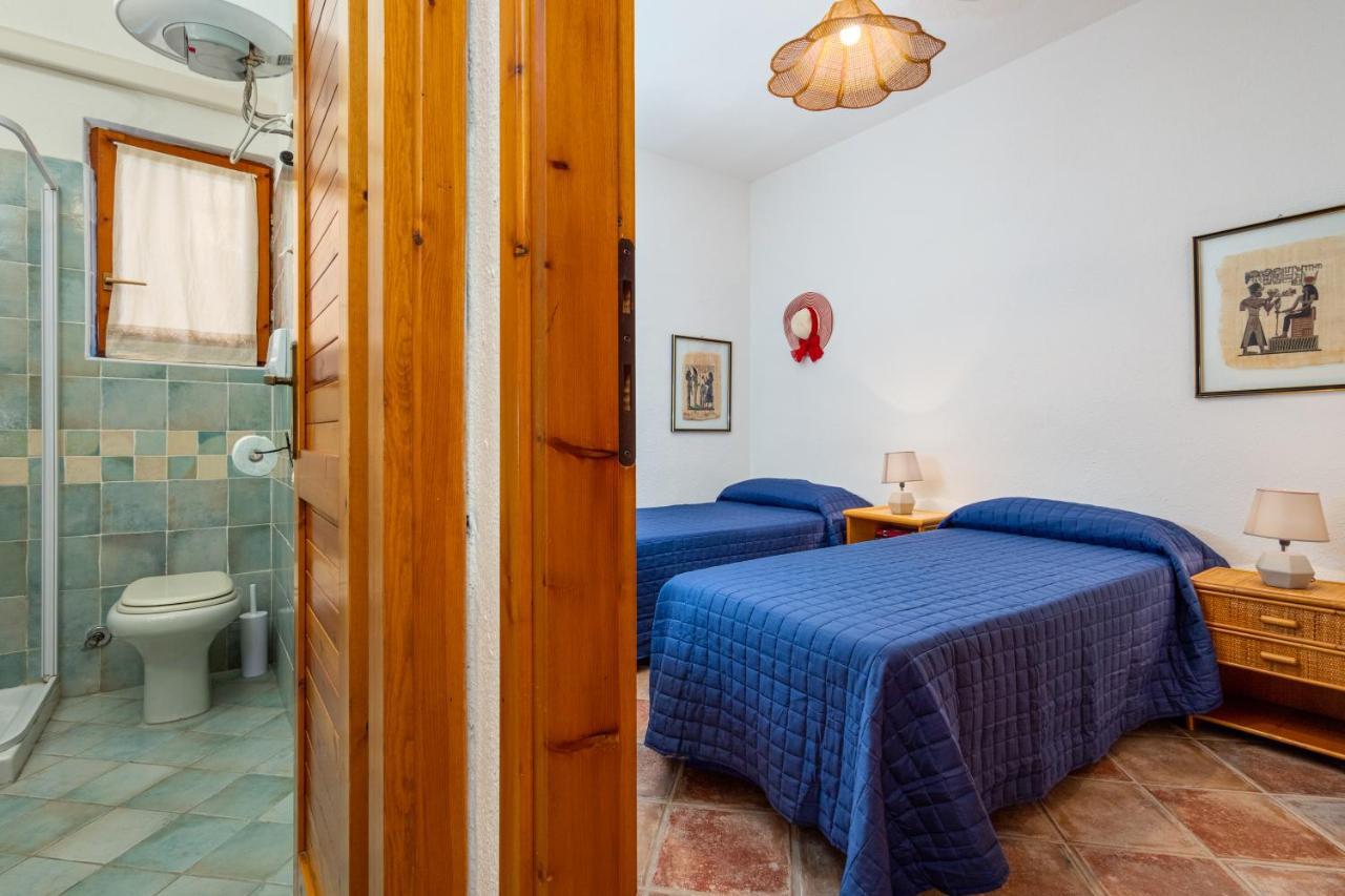 Holiday House Li Piri Сан-Теодоро Экстерьер фото