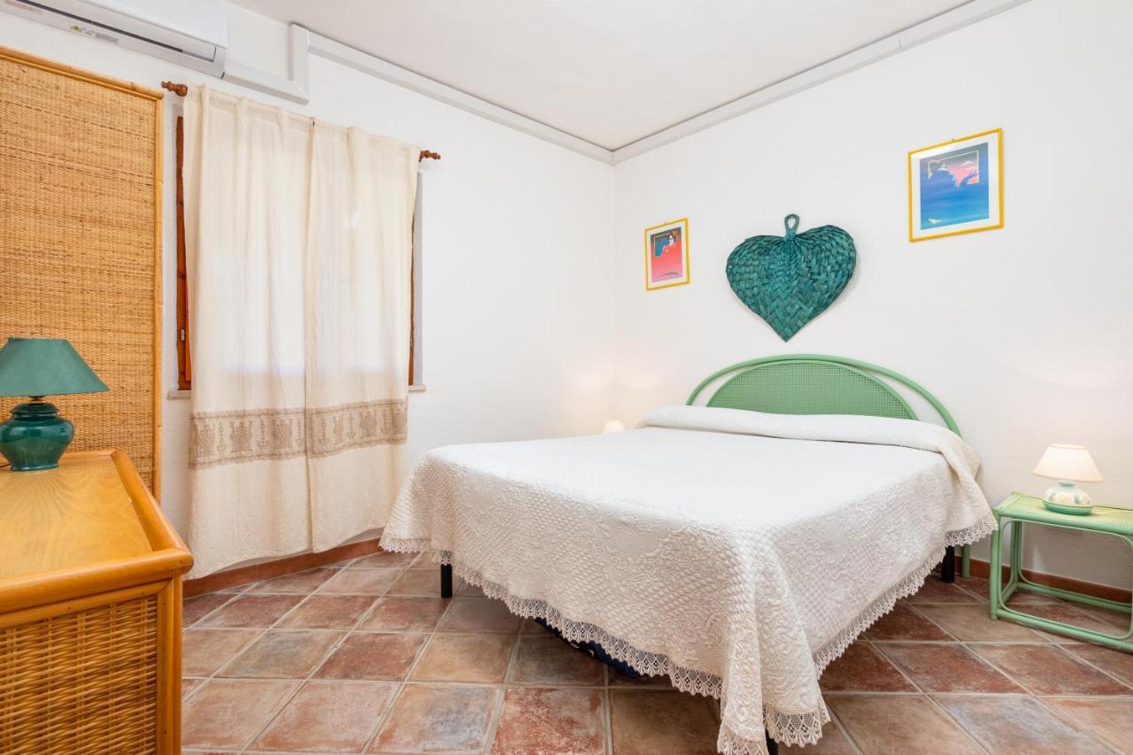 Holiday House Li Piri Сан-Теодоро Экстерьер фото