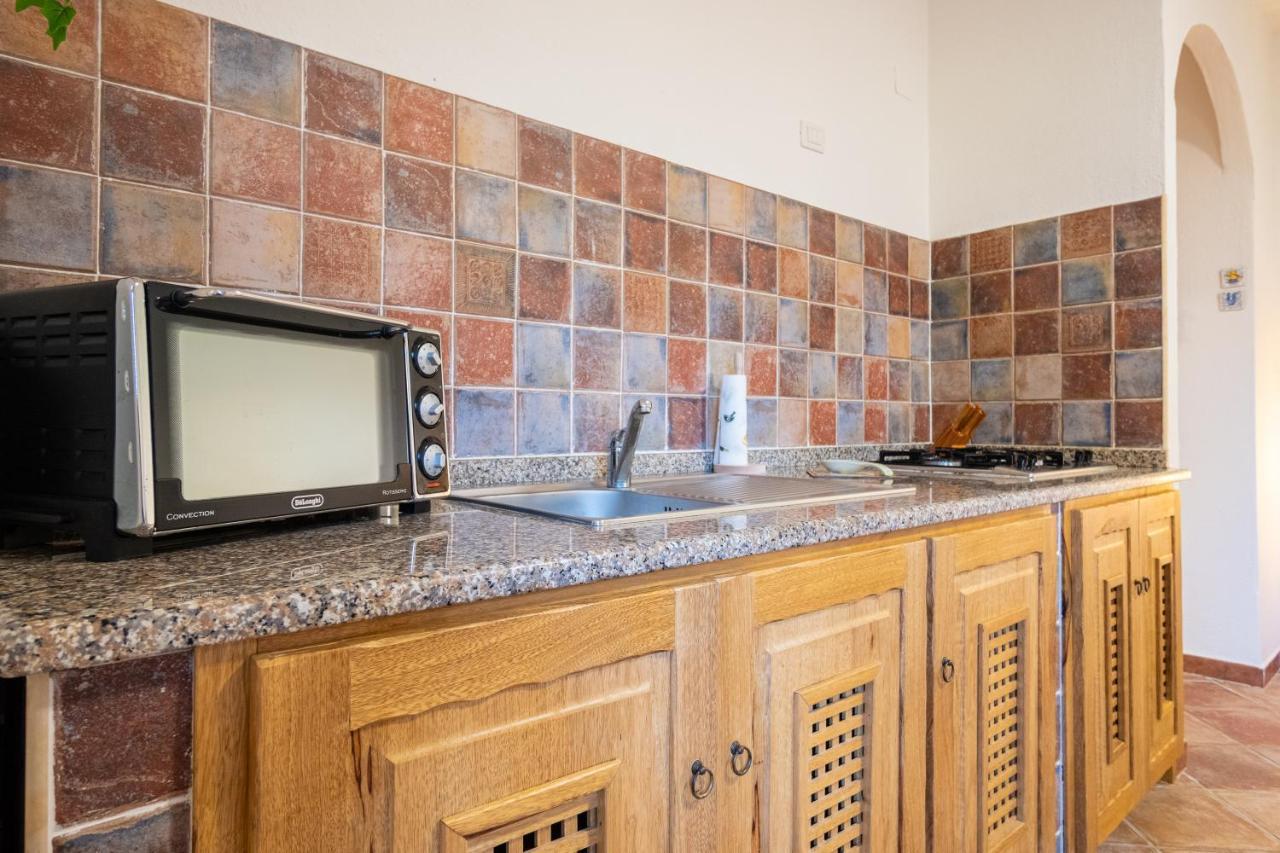 Holiday House Li Piri Сан-Теодоро Экстерьер фото
